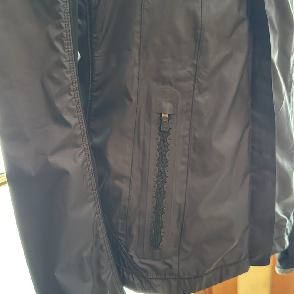 Lululemon Athletic Black Polyester Lightweight Zi… - image 5